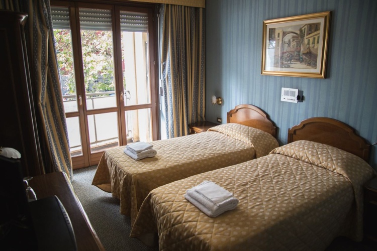 Twin room