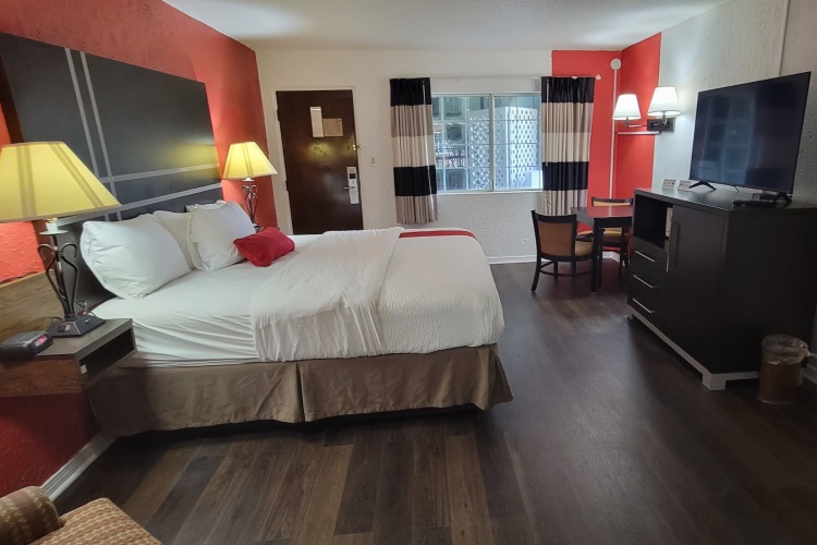 Deluxe Double room
