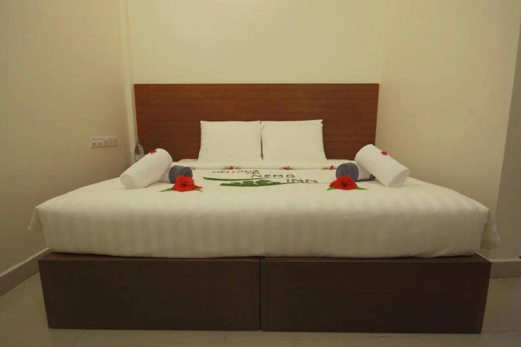 Standard Double room with city view