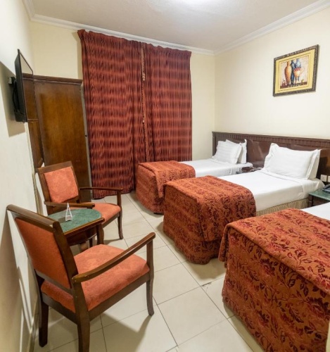Standard Triple room