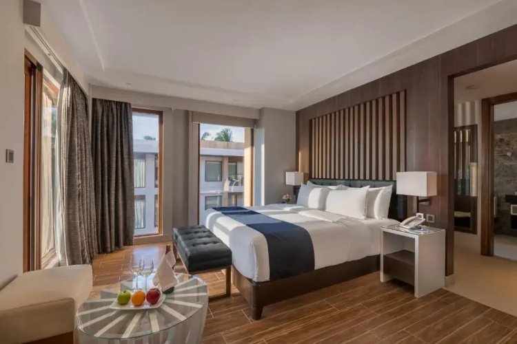 Henann Crystal Sands Resort