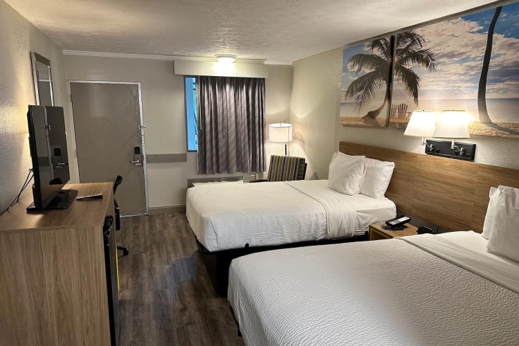 Twin room