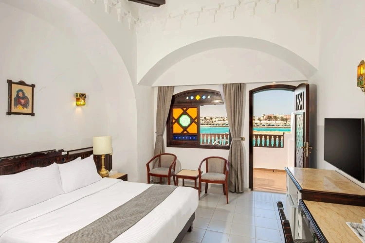 Twin room with sea view