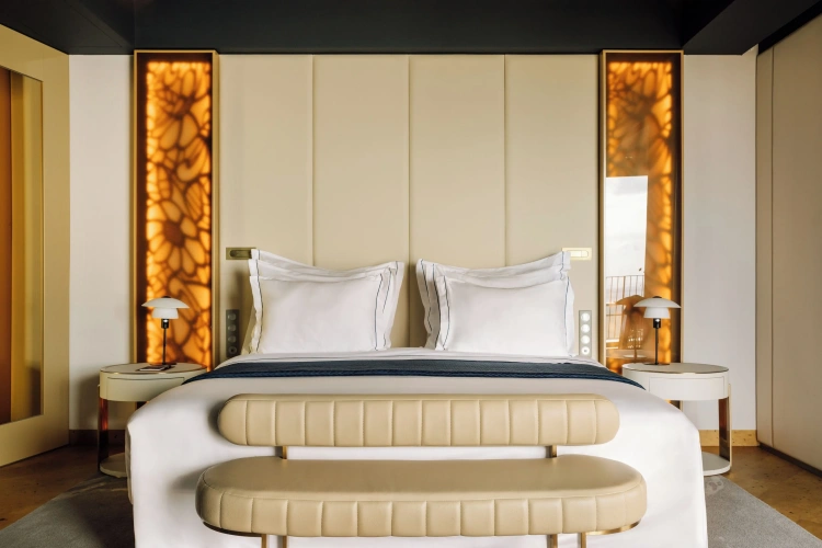 Corner Double Suite