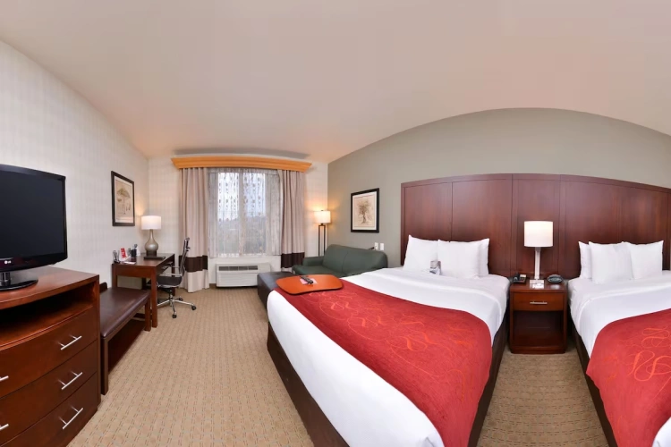 Quadruple Suite