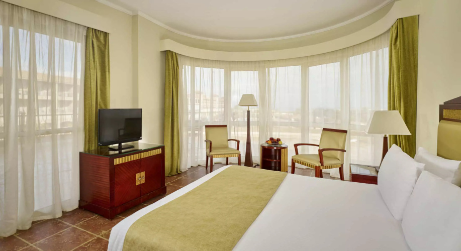 Suite with partial sea view