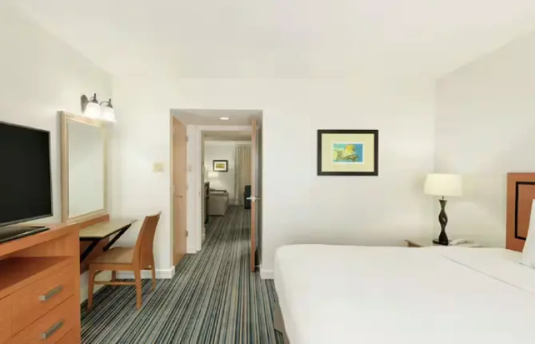 Quadruple Suite