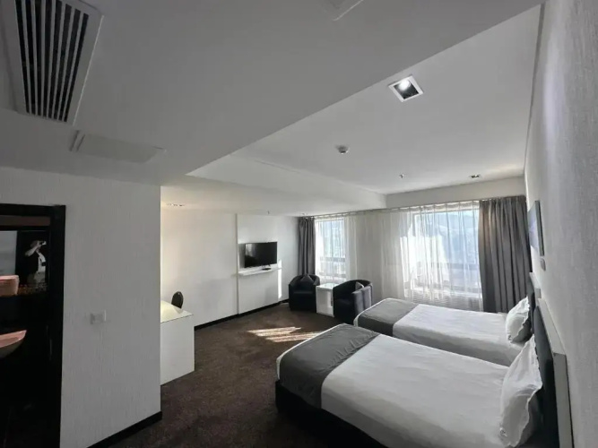 City Tower Hotel