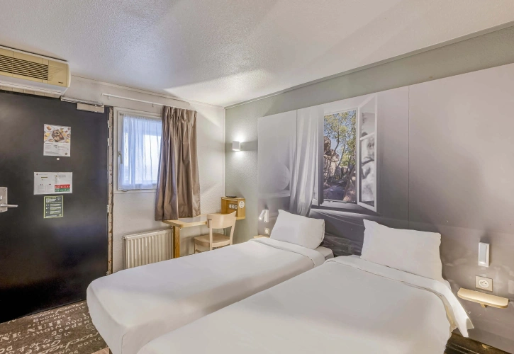 Twin room