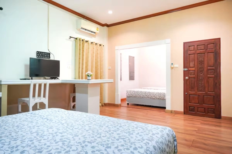 Deluxe Quadruple room
