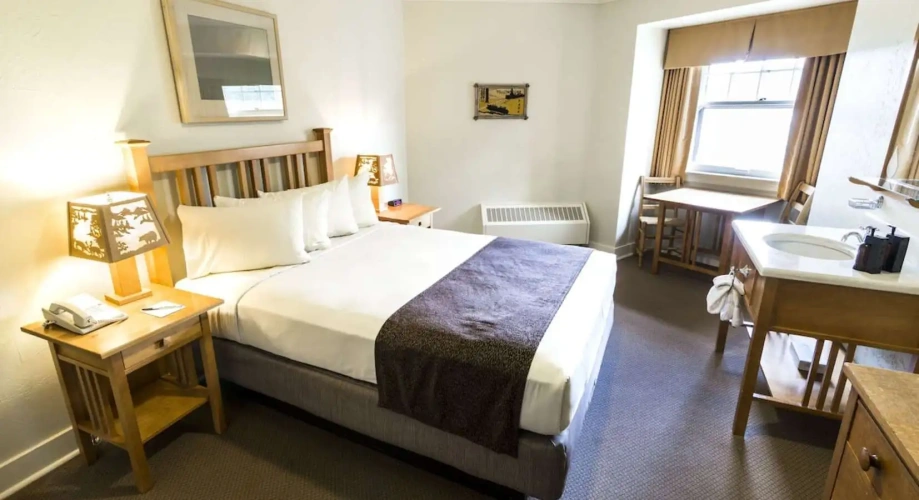 Standard West Wing Double room