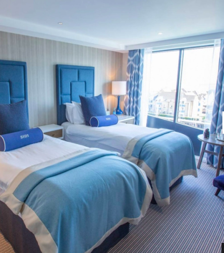 Twin room