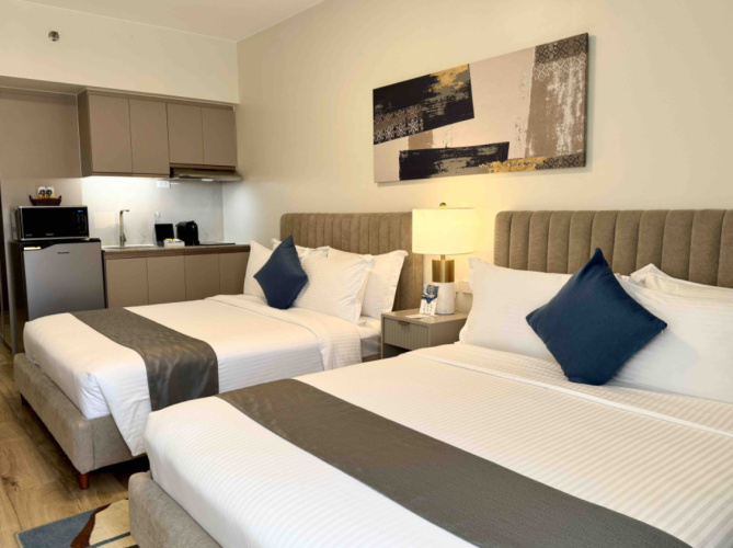 Premier Bay Suite