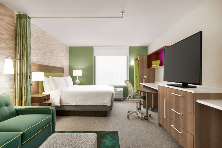 Hearing Accessible Double Suite