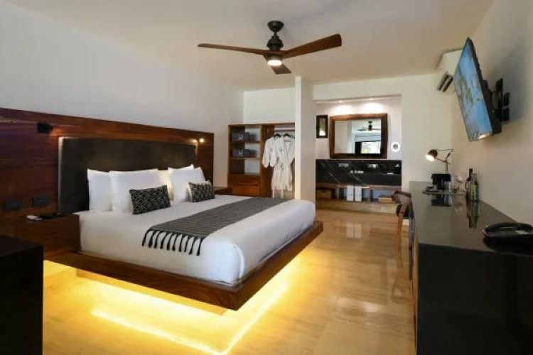 Master Double Suite