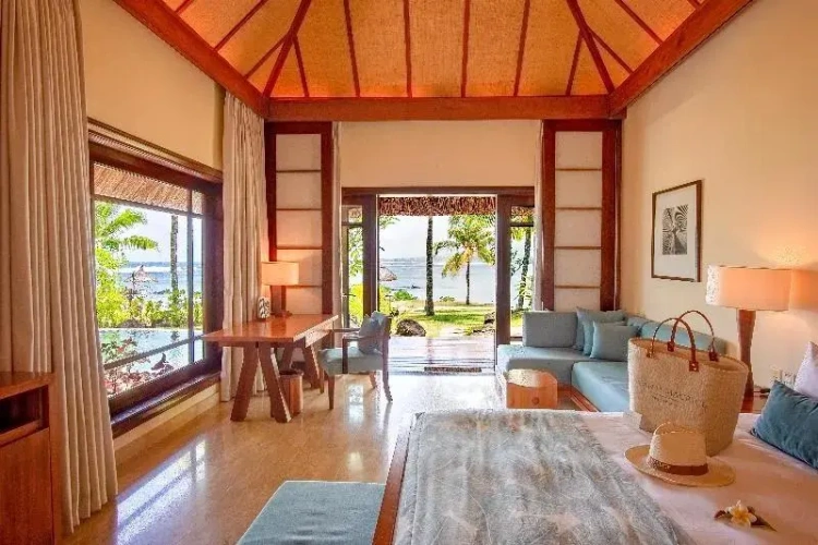 Double Suite Pool Villa beachfront