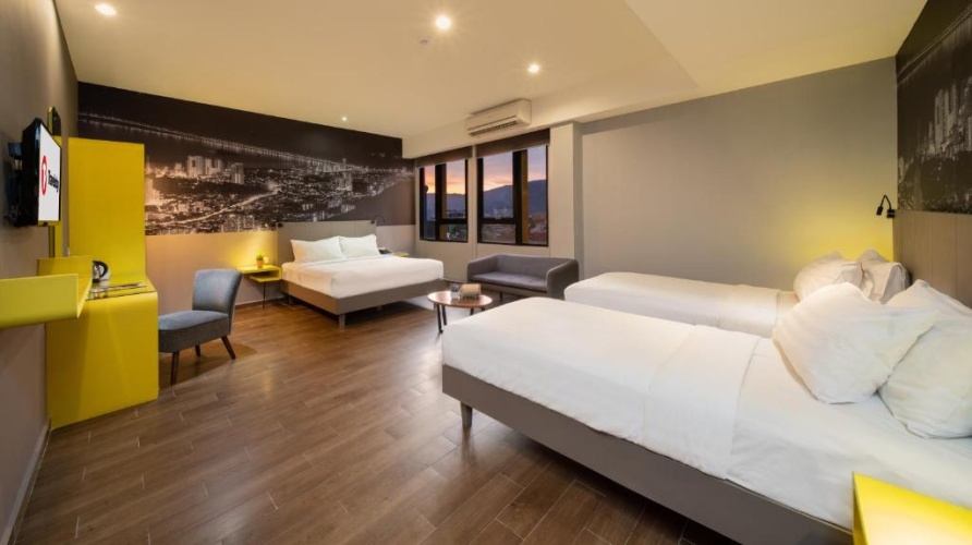 Friends and Family Quadruple room