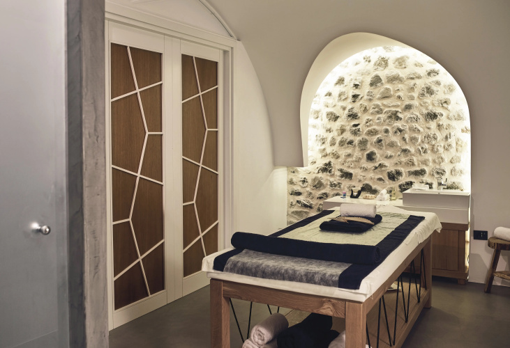 Santo Pure Oia Suites and Villas