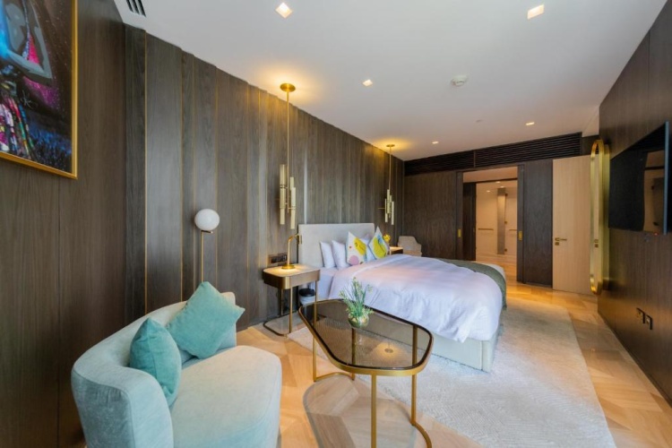 3 Bedrooms Sextuple Apartment