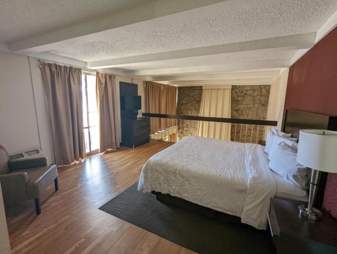 Superior Loft Jetted Tub Double room
