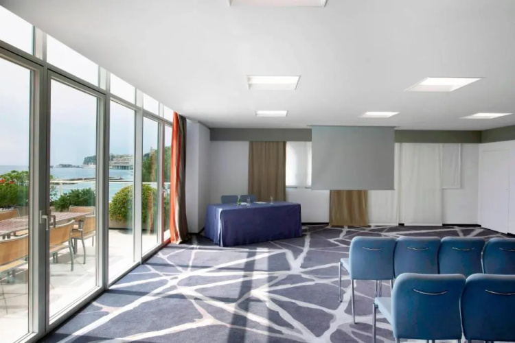 Le Meridien Beach Plaza photo 46