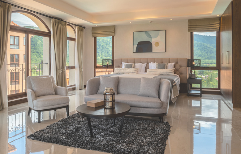 Suite with balcony