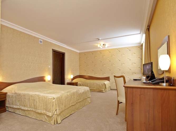 Triple room