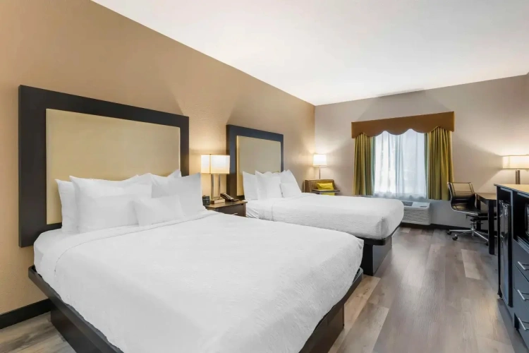 Quadruple room