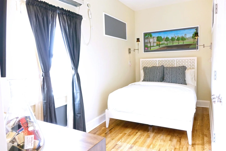 1 Bedroom Double Penthouse Loft with Roof Deck