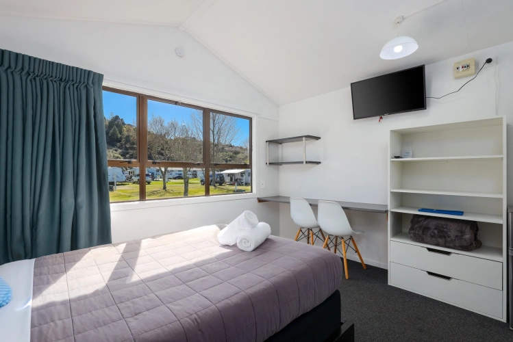 Double Cabin