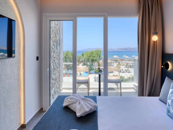 Deluxe Twin room beachfront