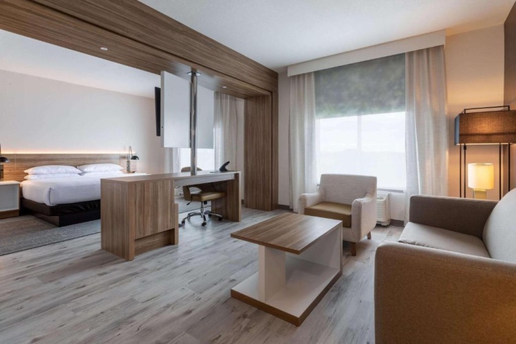 Deluxe Double Accessible room