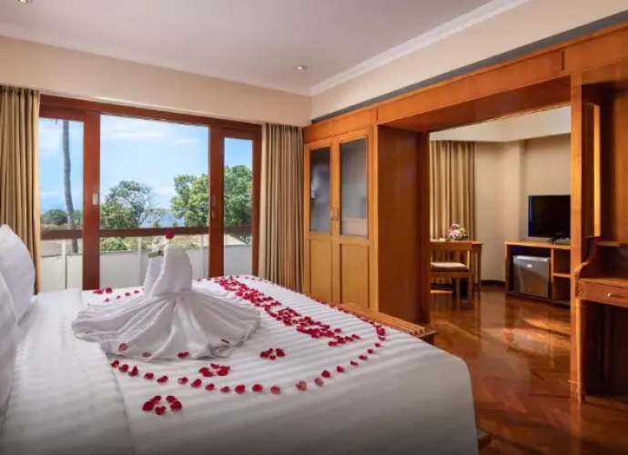 Corner Double Suite