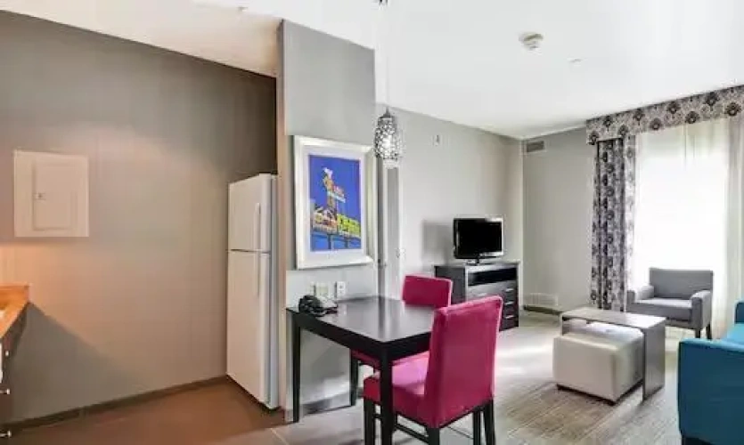 Mobility/Hearing Accessible with Roll In Shower Double Suite