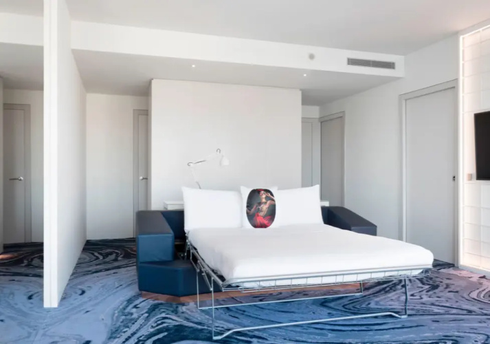 Double Studio Suite with Partial Water View