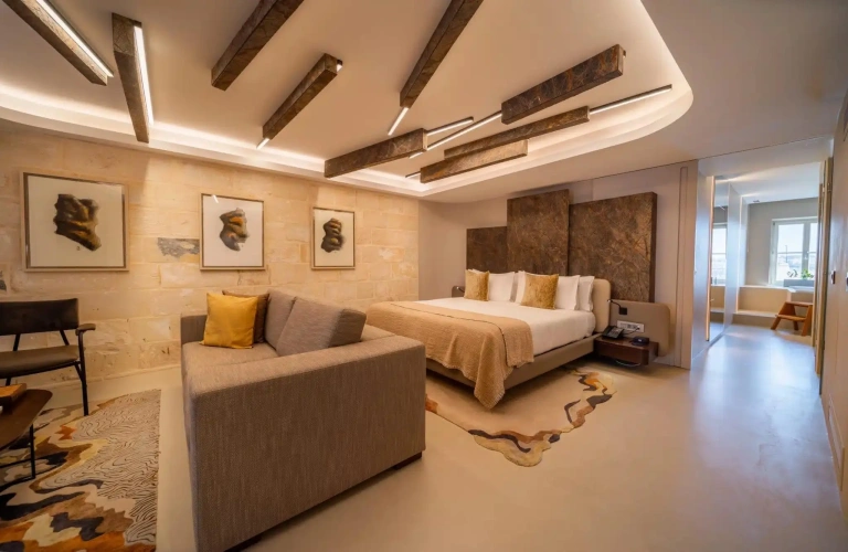 Iniala Modern Double Suite