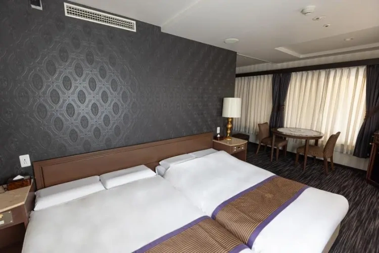 Family Twin room