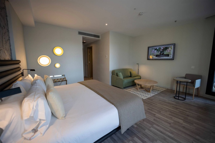 Twin Junior Suite with Giralda view