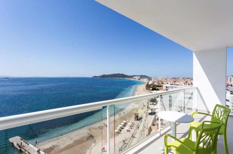 The Ibiza Twiins photo 28