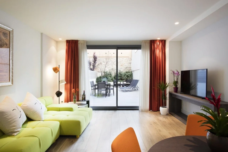 2 Bedrooms Duplex Apartment