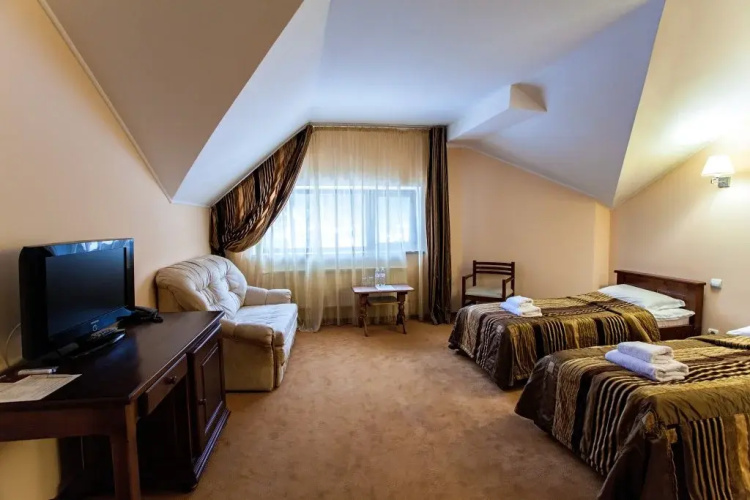 Home Hotel