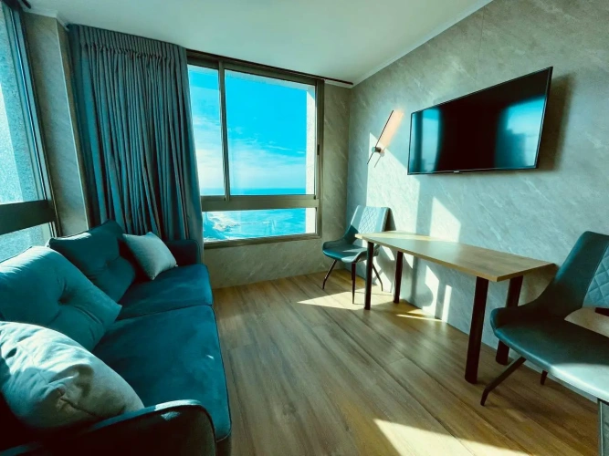 Premium Suite Panoramic City and Sea View No. 1911