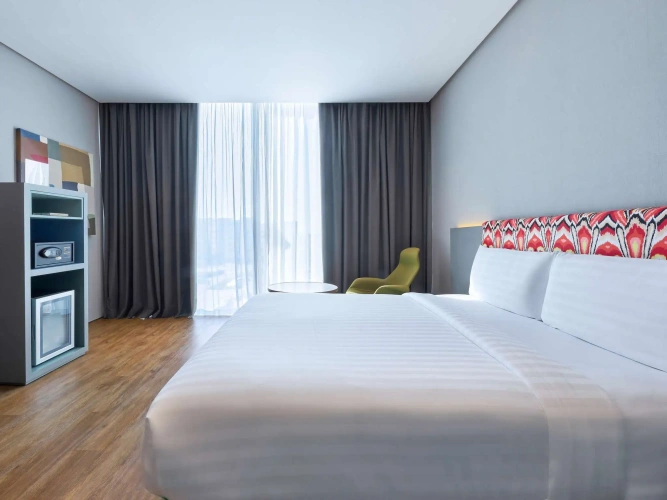 Standard Double room with city view