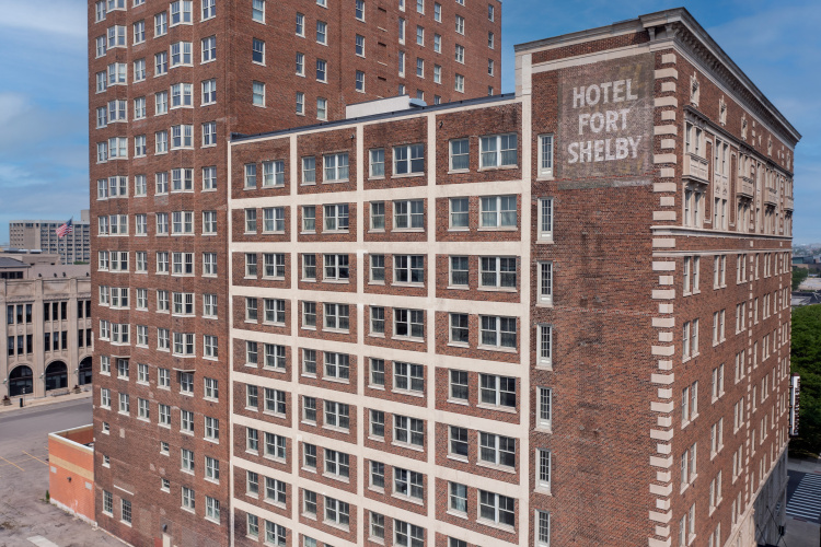 DoubleTree Suites by Hilton Hotel Detroit Downtown - Fort photo 39