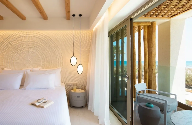2 Bedrooms Swim Up Family Double Suite