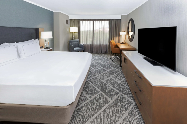 DoubleTree by Hilton Hotel Tulsa - Warren Place photo 13