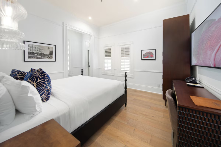 Fairmount Hotel