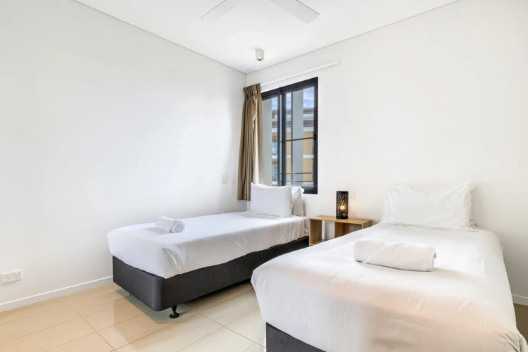 2 Bedrooms Quadruple Apartment