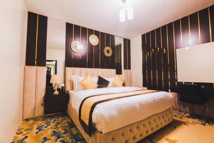 Deluxe Quadruple Suite