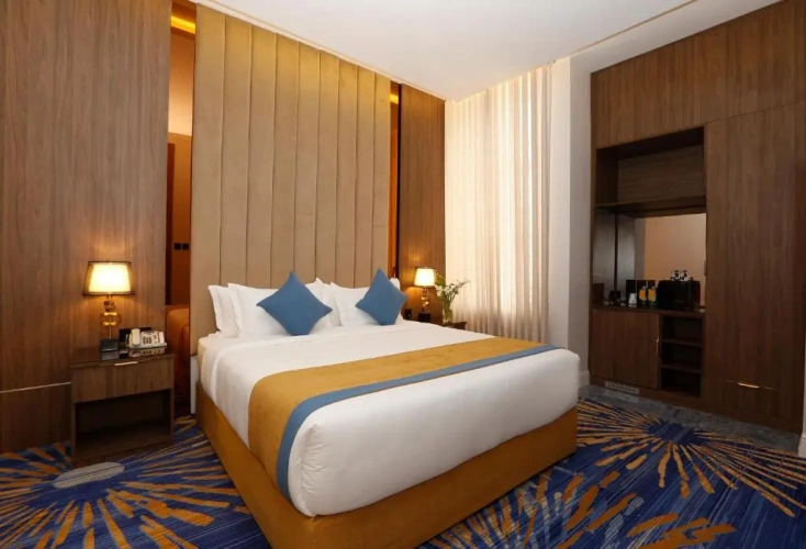 Deluxe Suite